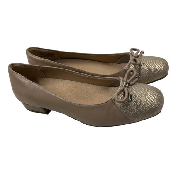 Naturalizer Gertie Ballet Flats Shoes Size 8.5 W Embossed Leather Taupe - Picture 1 of 16
